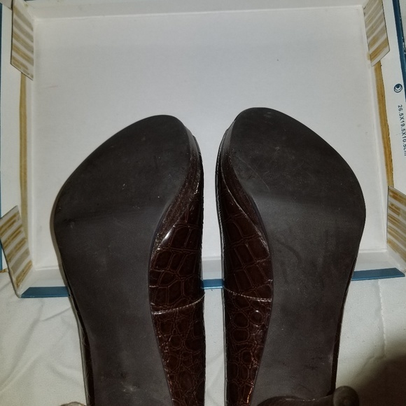 Shoes - Picture 3 of 3